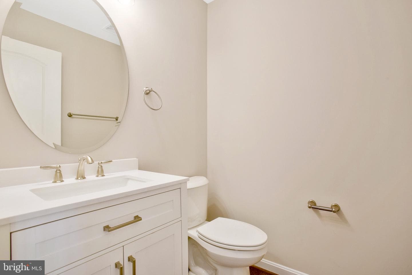 8 E Poplar Lane photo 16