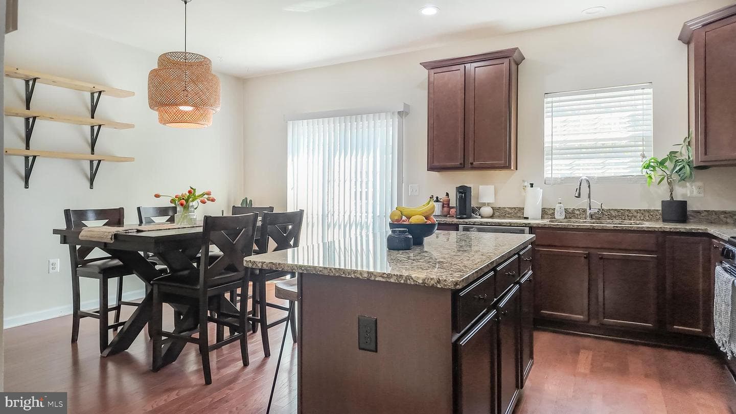 11405 Sandhurst Place photo 17