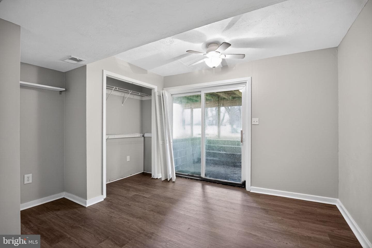 4105 Lee photo 14