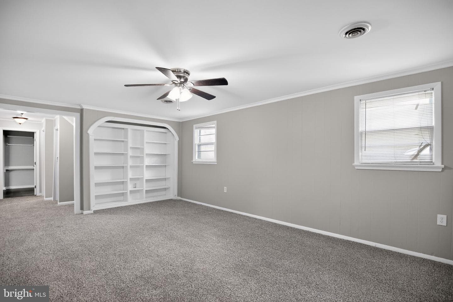 4105 Lee photo 18