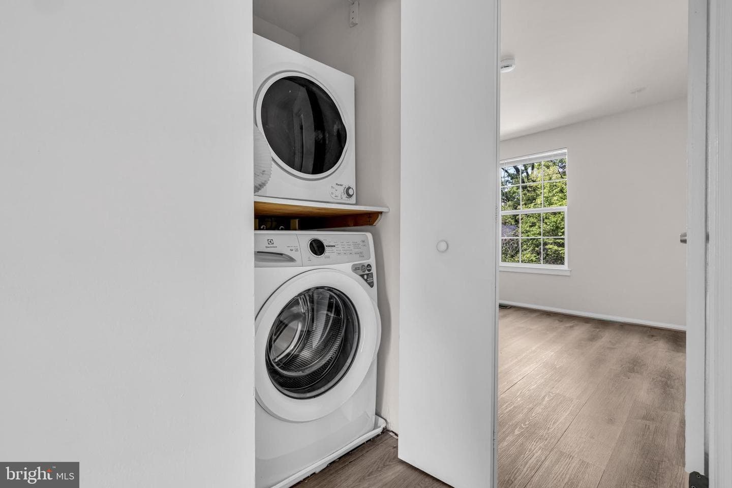3829 Kearnys Inn Place photo 12
