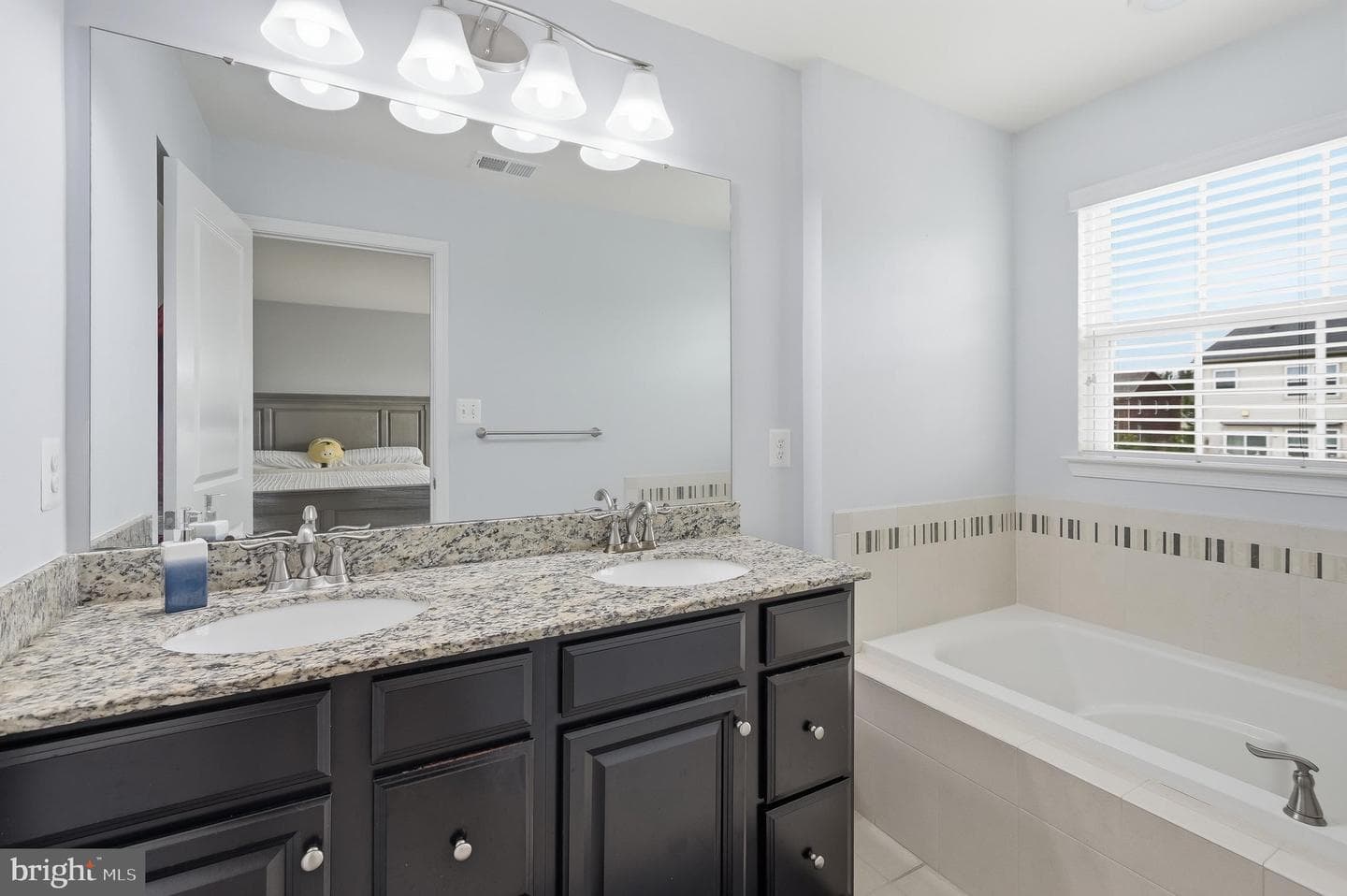 5652 Barnstormers Lane photo 33