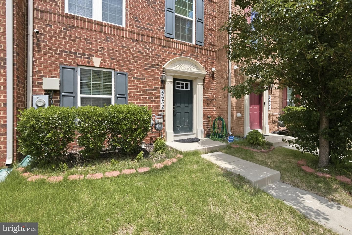 5652 Barnstormers Lane photo 4
