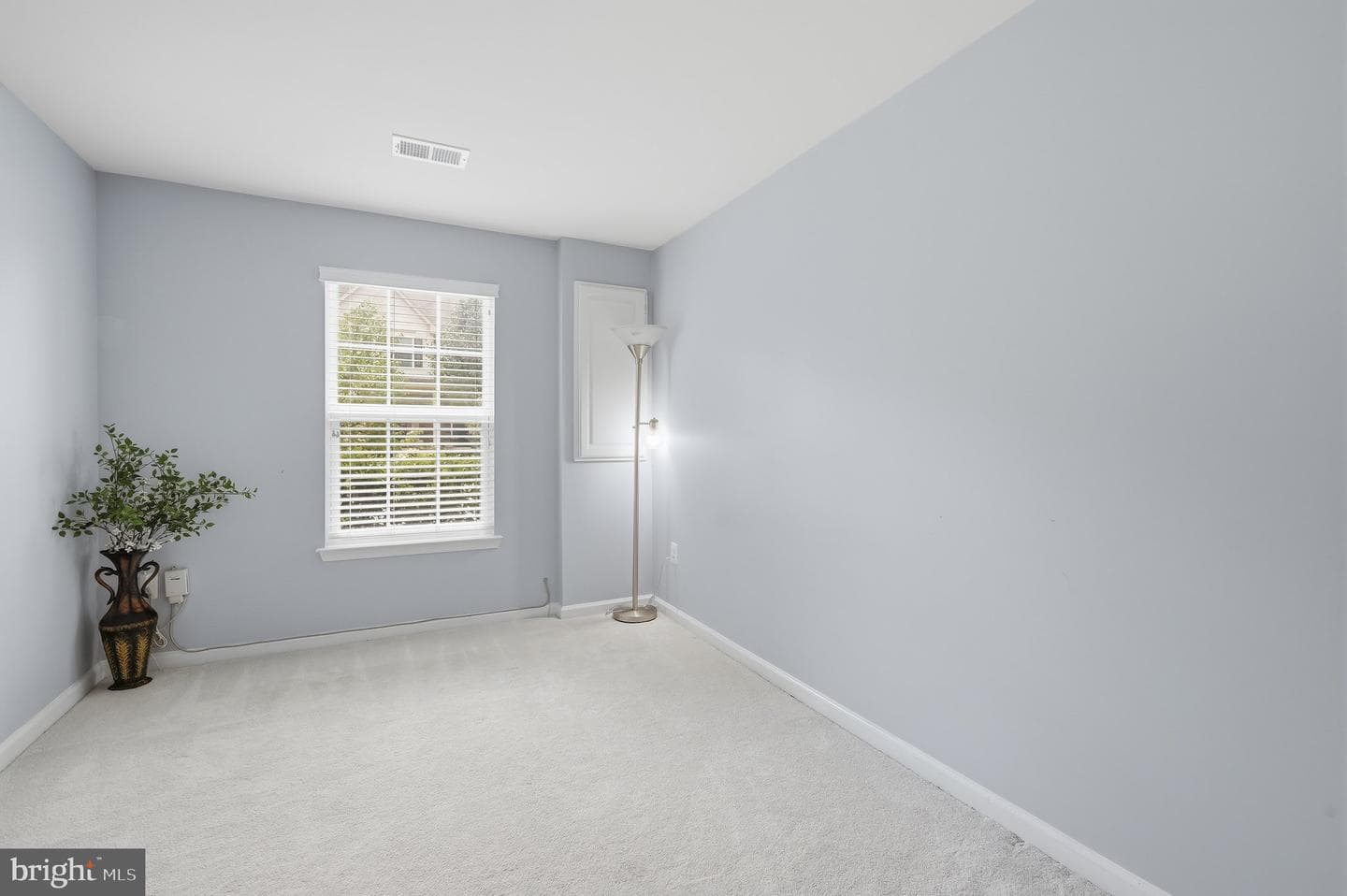 5652 Barnstormers Lane photo 8