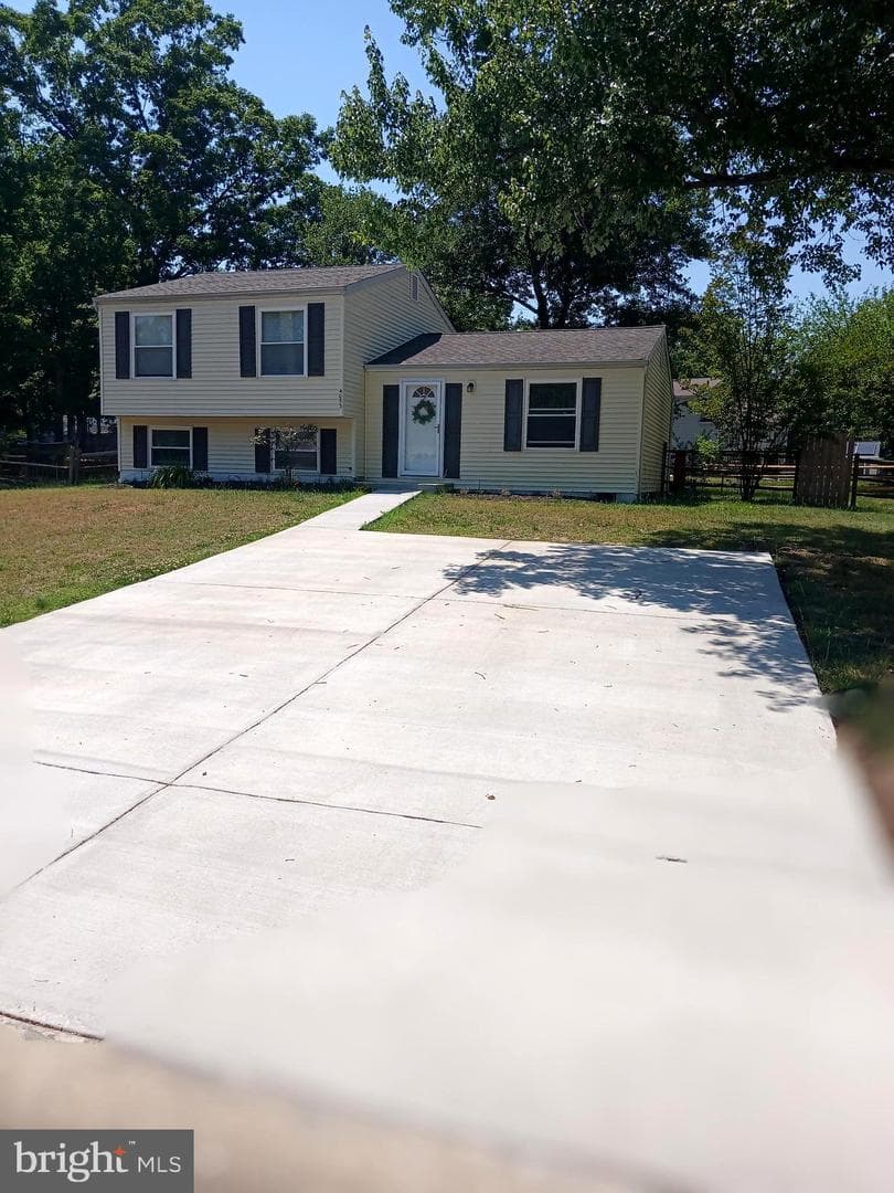 4053 Parker Court photo 1