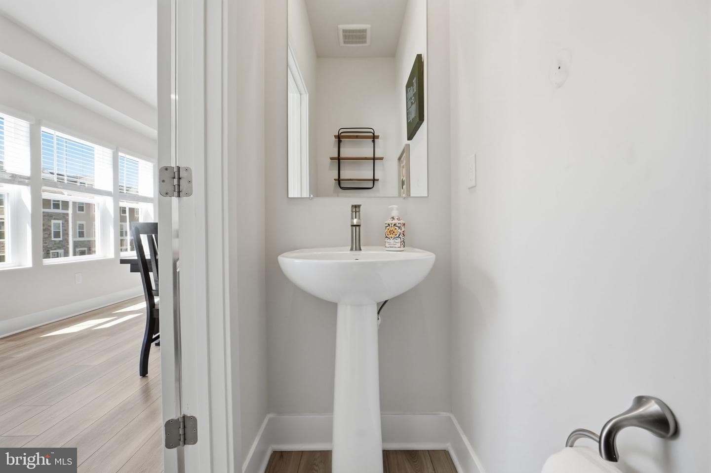 10915 Drummond Place photo 14