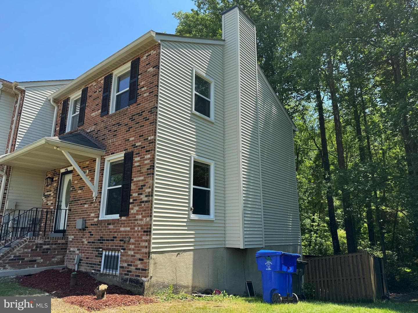 3261 Westdale Court photo 4