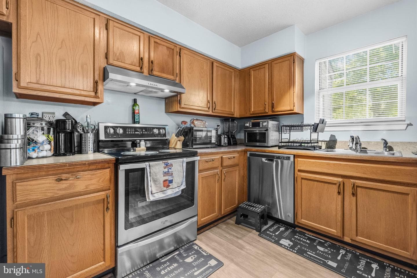 6056 Red Squirrel Place photo 7