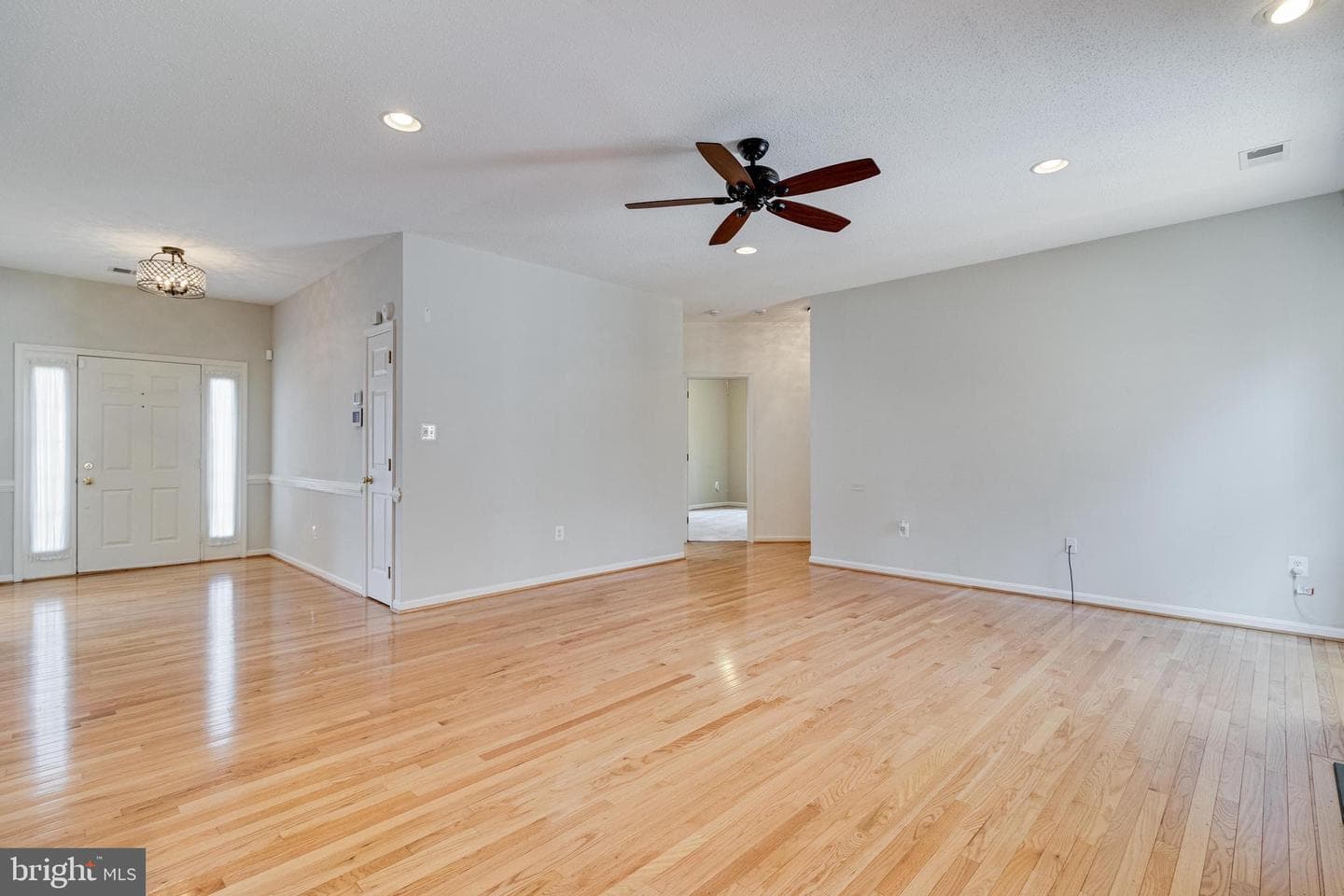 14850 King Charles Dr photo 20