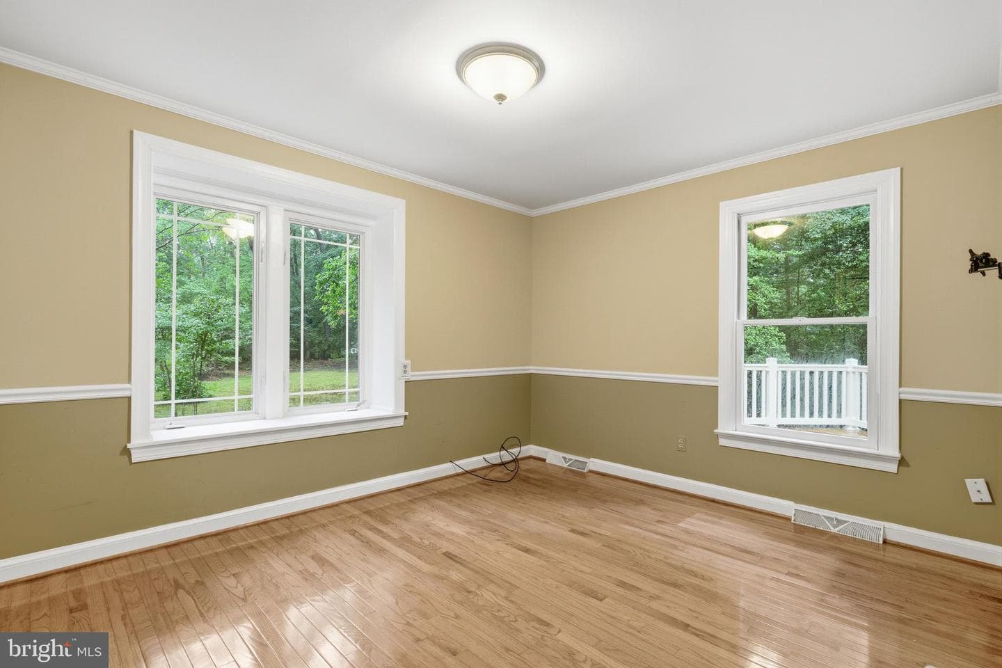 11910 Charles St photo 27
