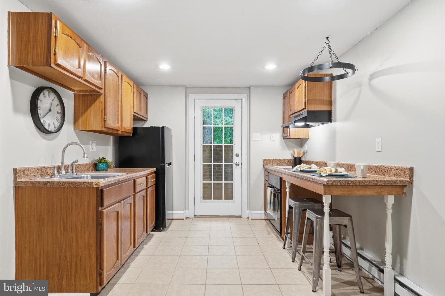 11910 Charles St photo 46