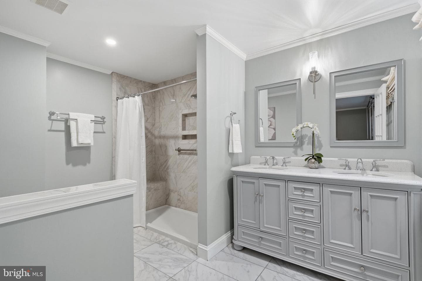 11910 Charles St photo 7