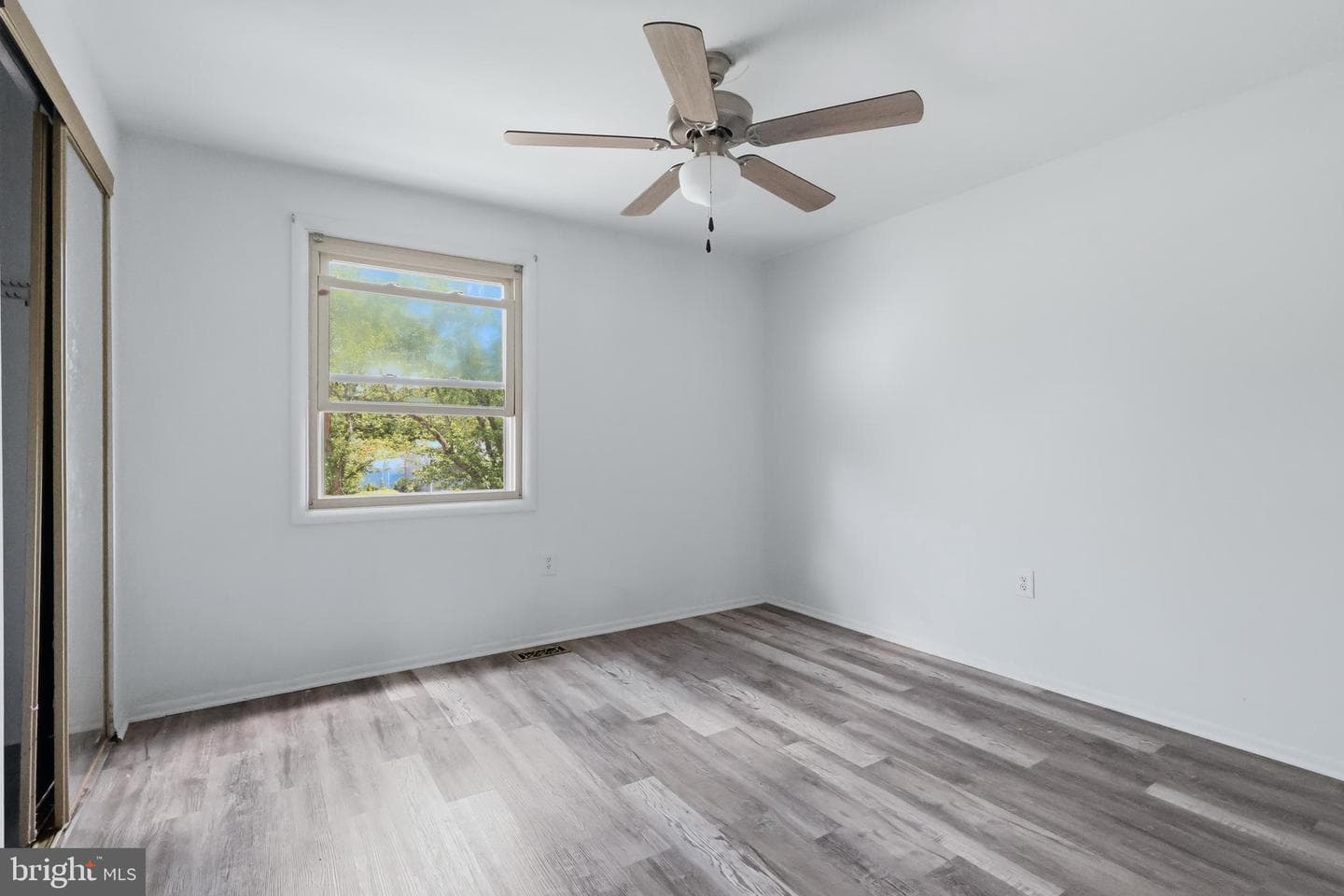 5418 Lucy Drive photo 13