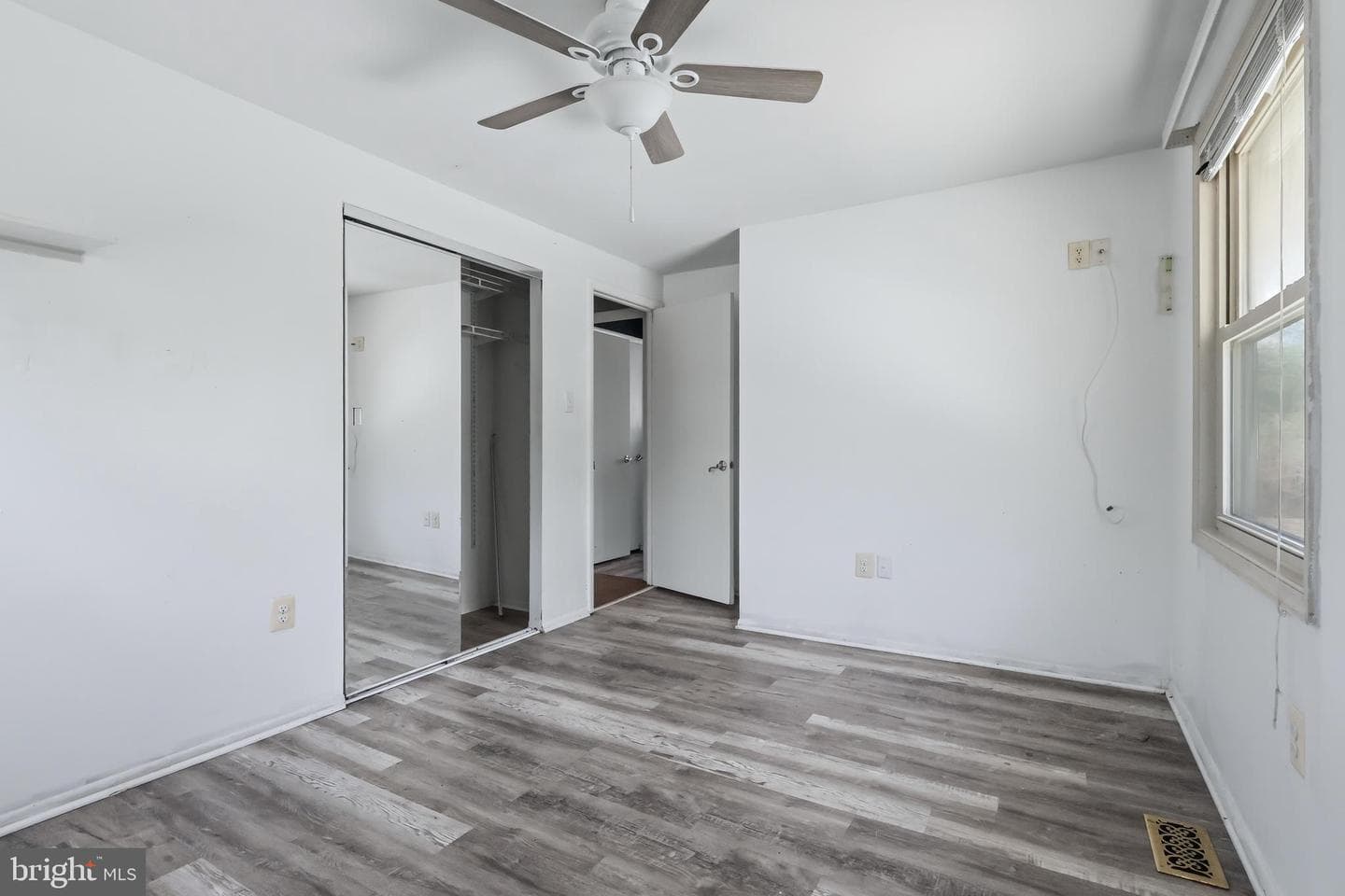 5418 Lucy Drive photo 15