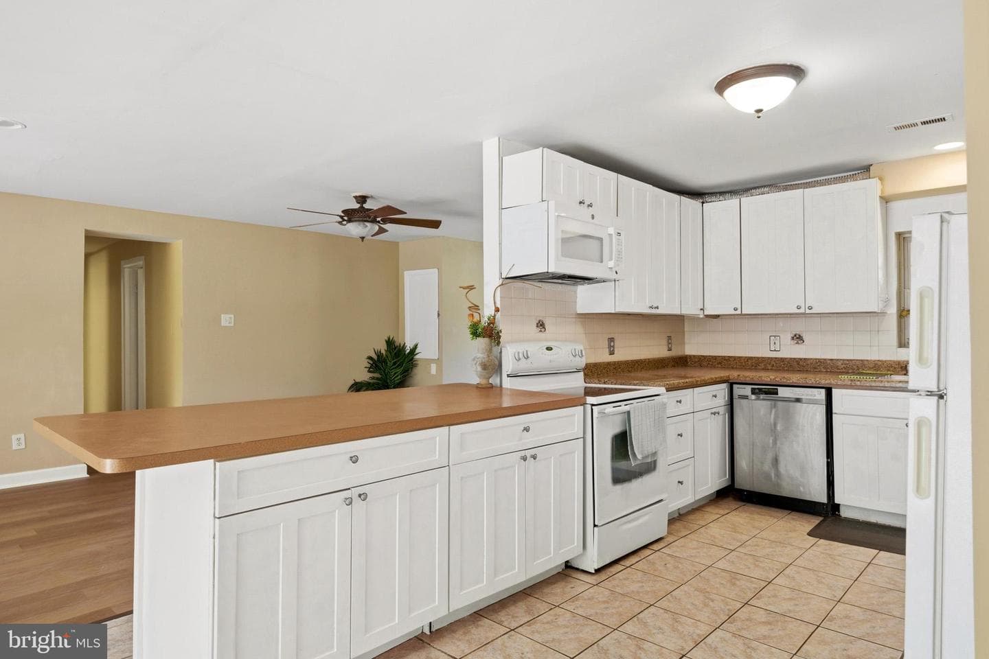 12475 Helen Fowlers Place photo 18
