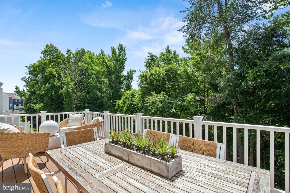 9743 Gaelic Pl Place photo 24