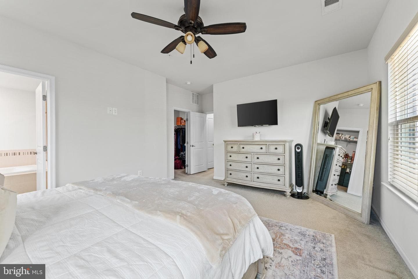3700 Marlborough Place photo 27
