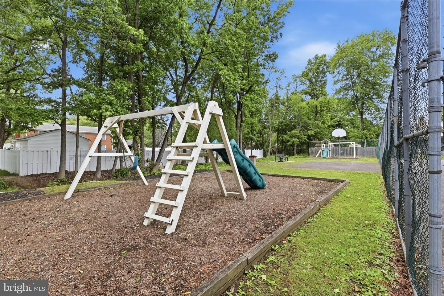 10501 Beechwood Drive photo 55