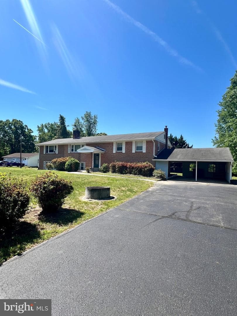 10955 Lawrence Drive photo 2