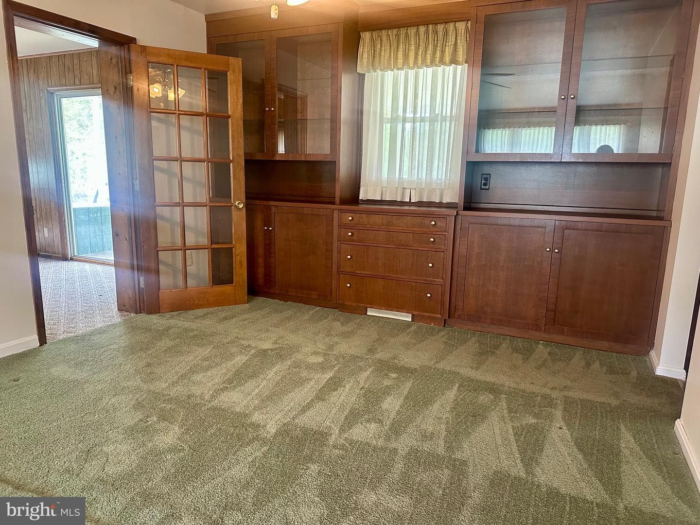 10955 Lawrence Drive photo 9