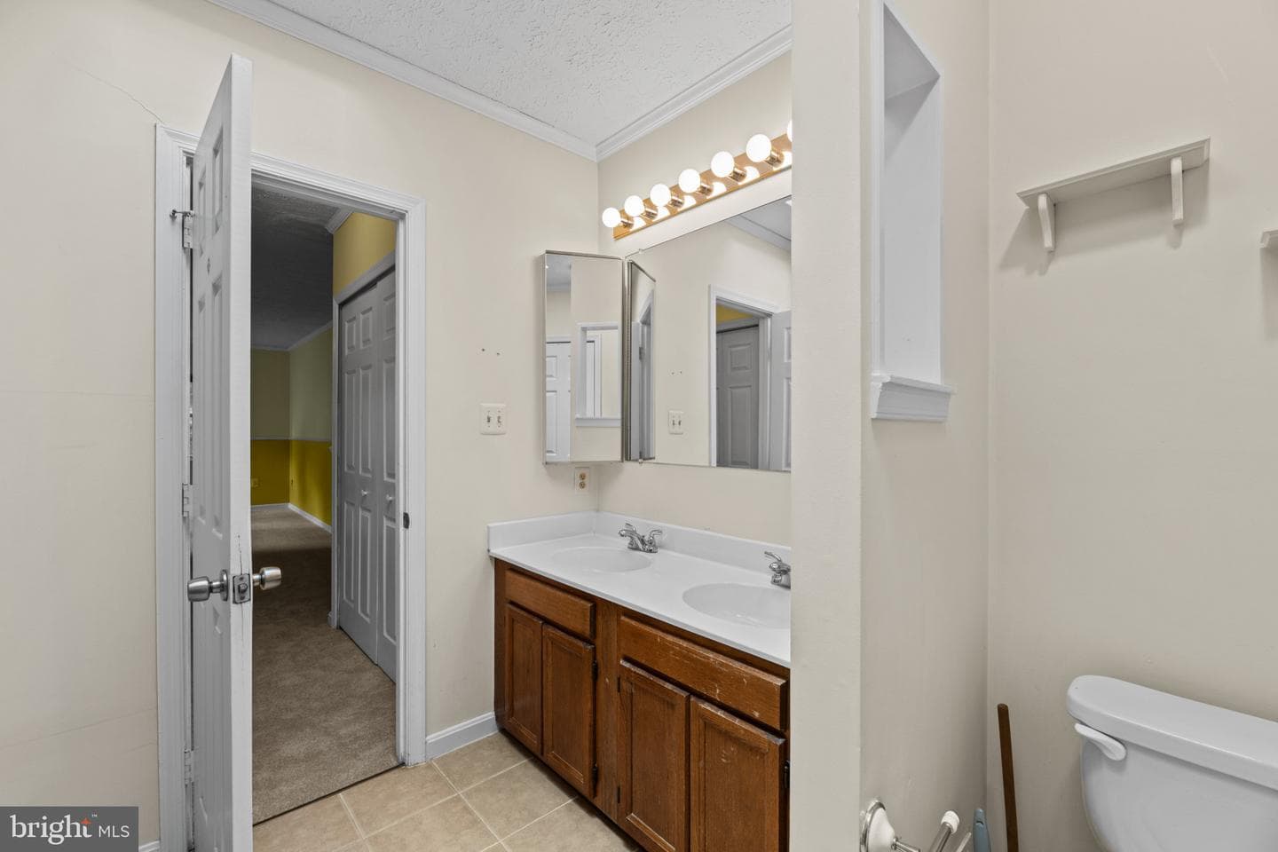 6339 Goral Court photo 17