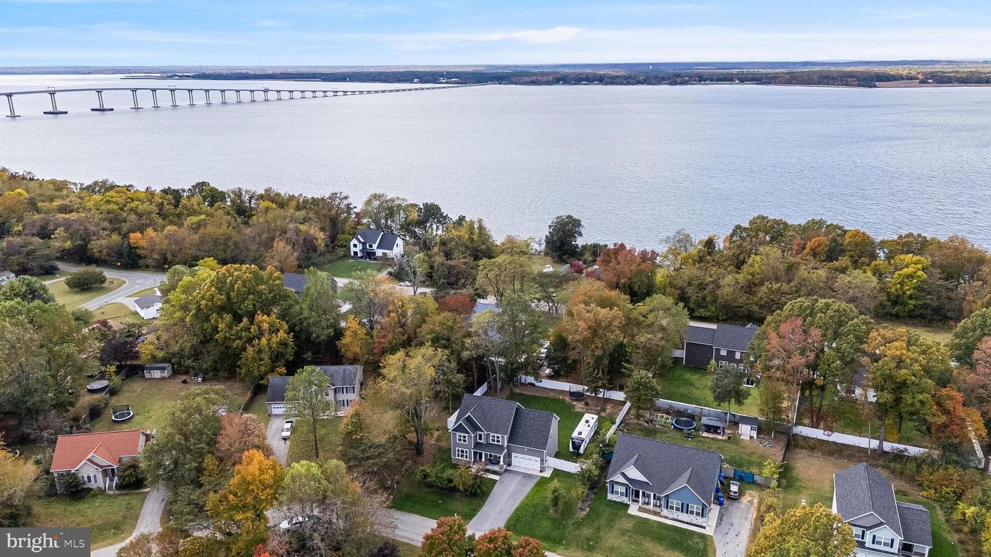 12127 Riverview Drive photo 3