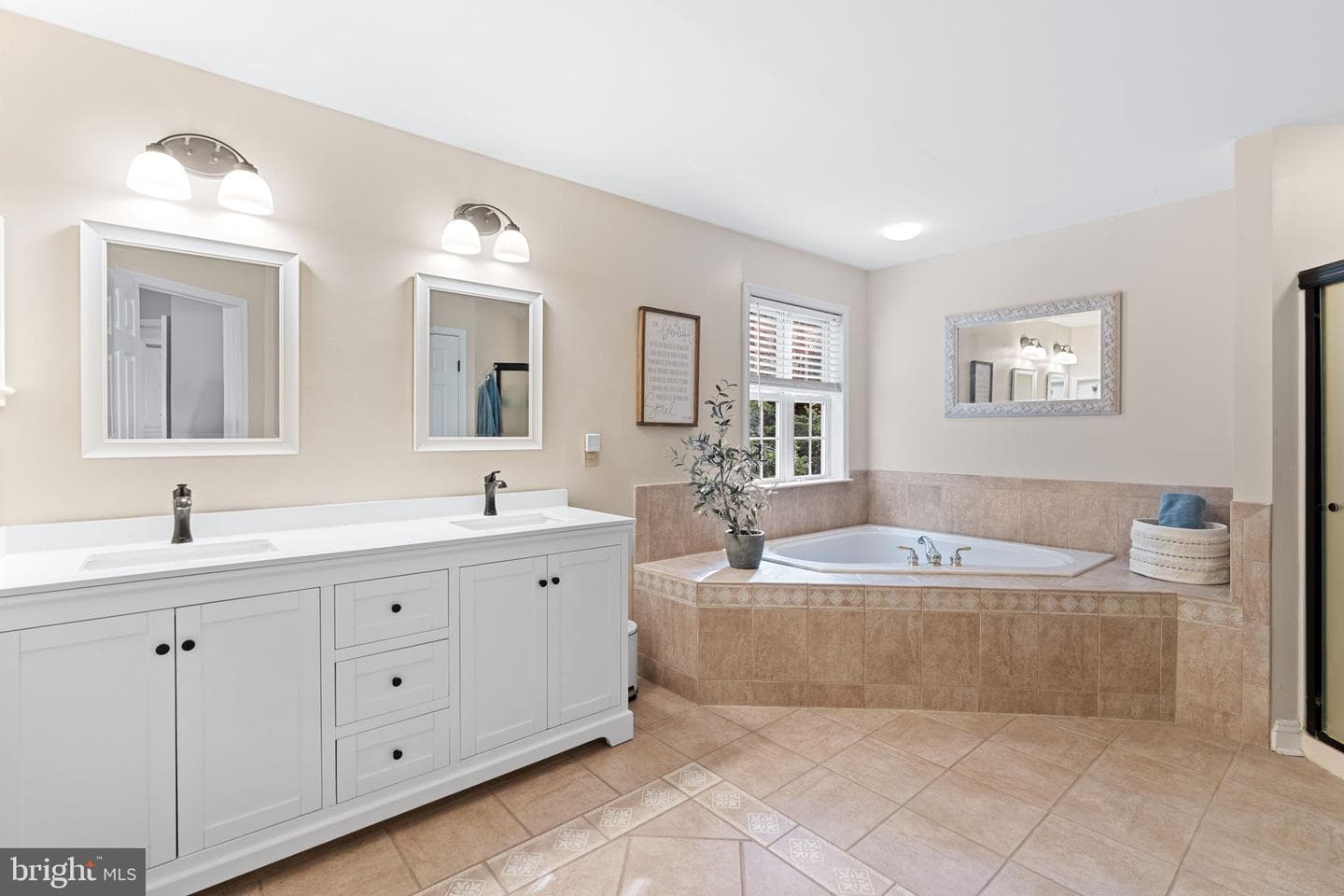 3466 Highgrove Drive photo 30