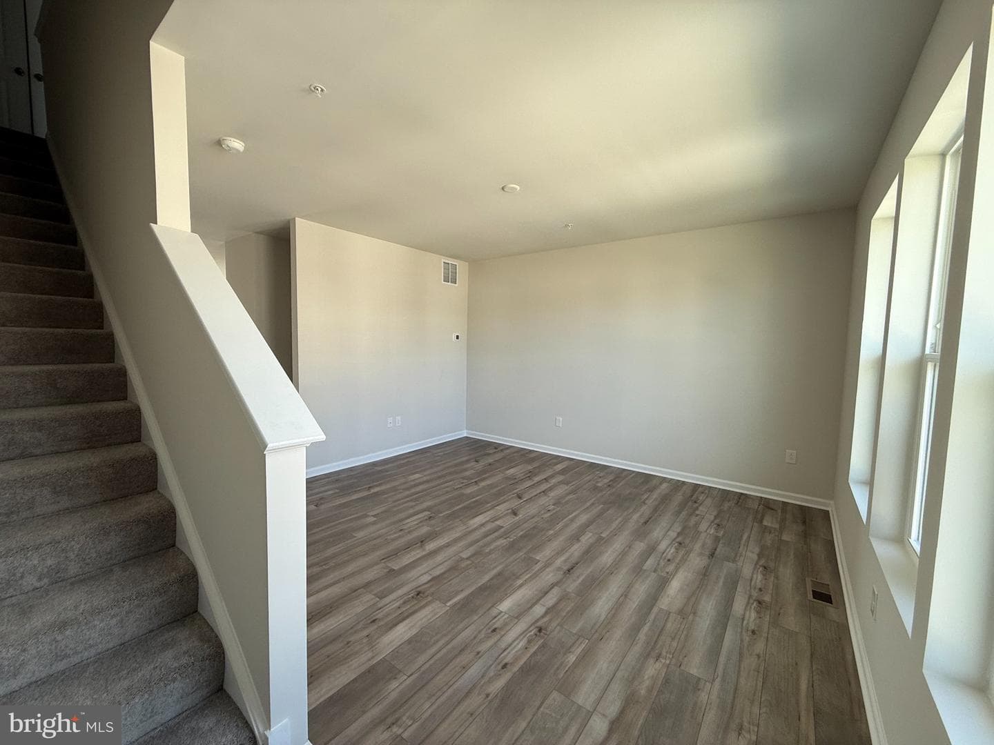 5567 Marksburg Place photo 13