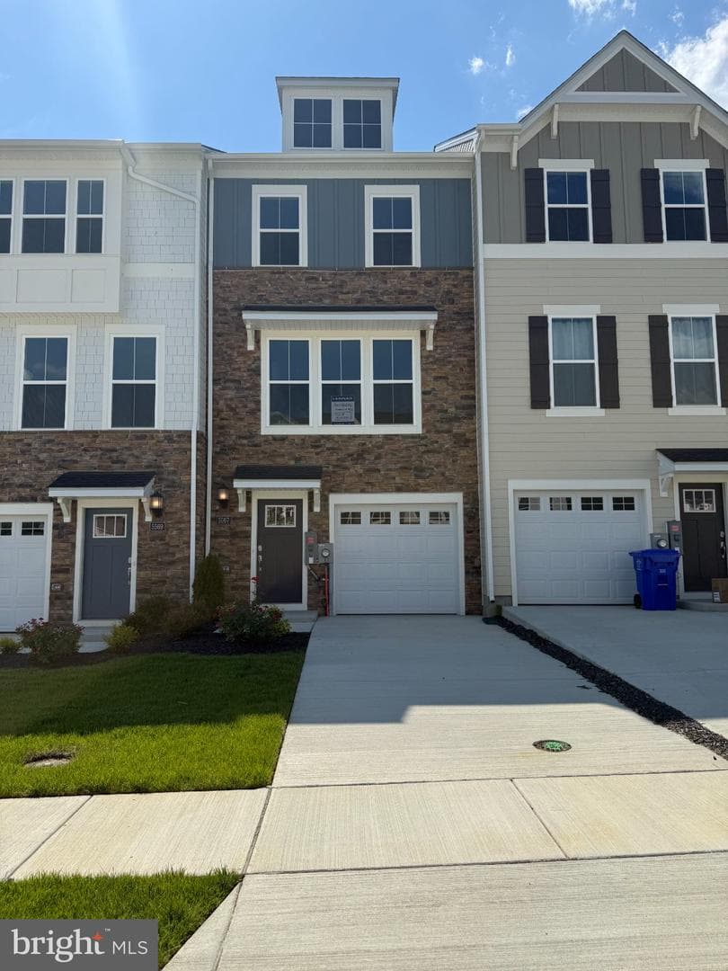 5567 Marksburg Place photo 2