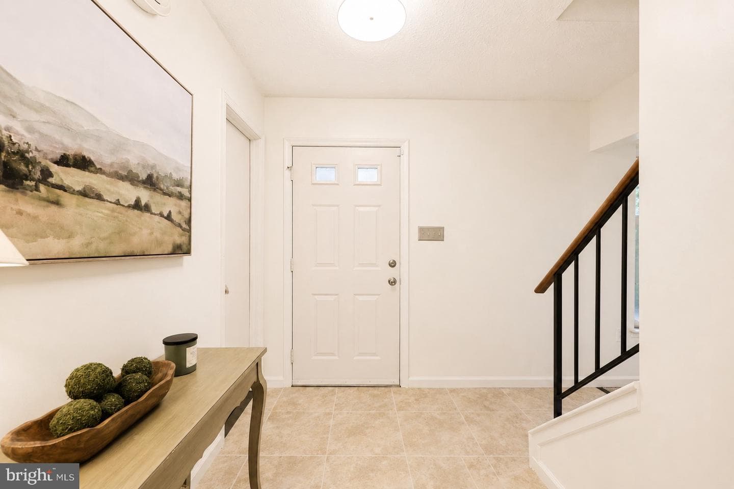 3058 Endicott Court photo 5