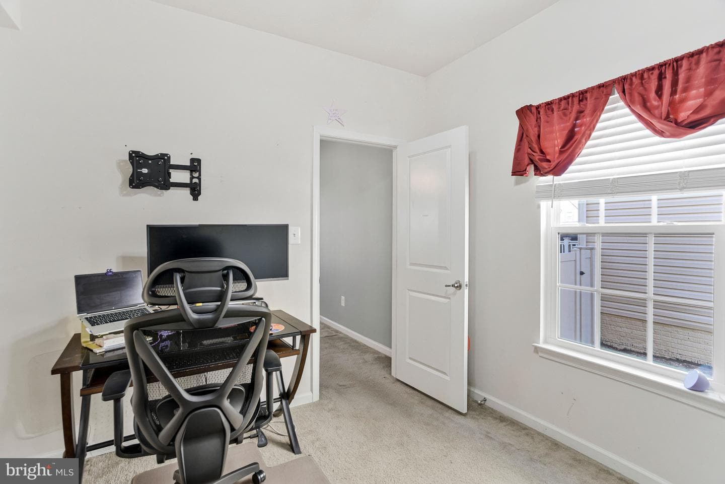 11762 Nationals Lane photo 30