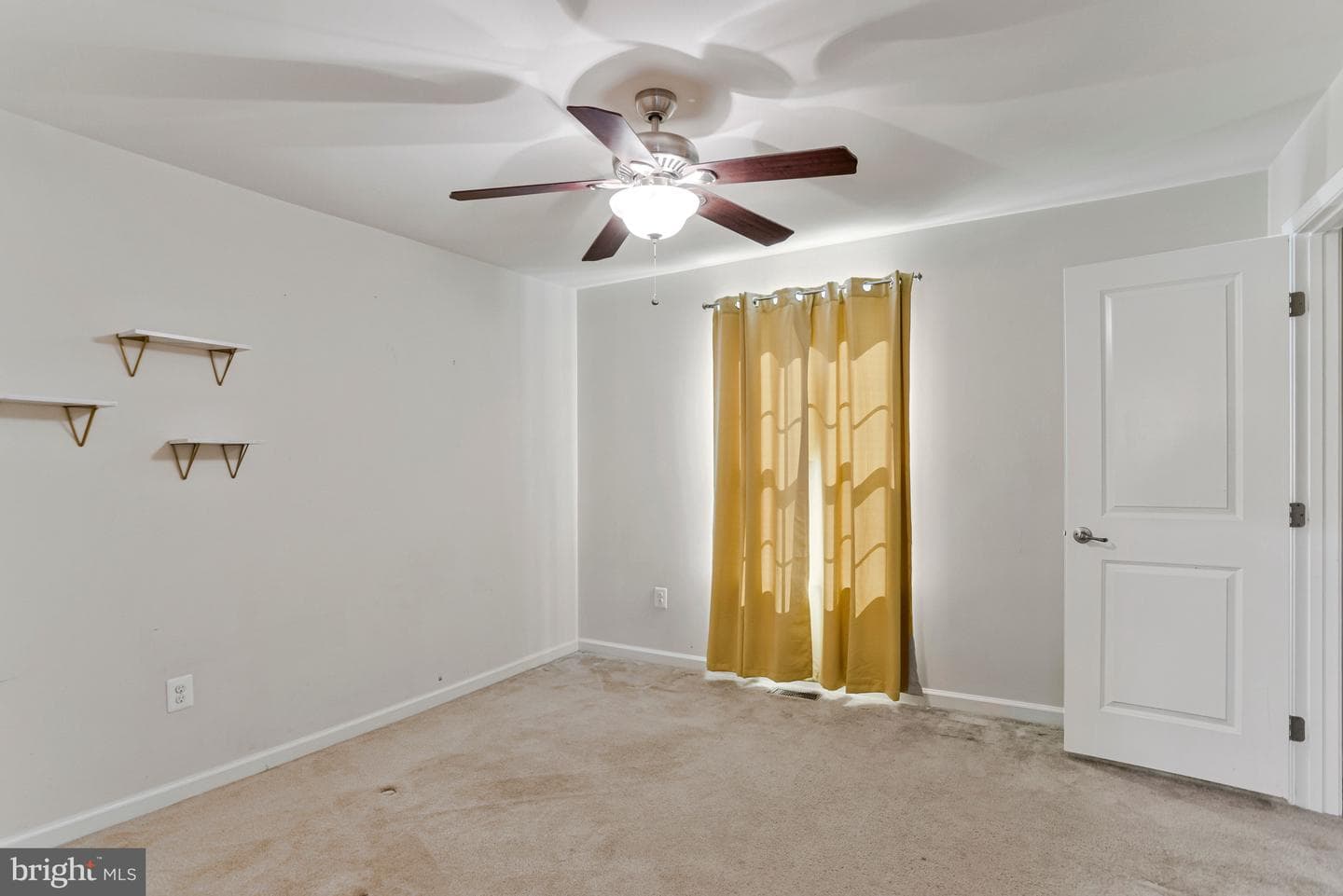 11762 Nationals Lane photo 42