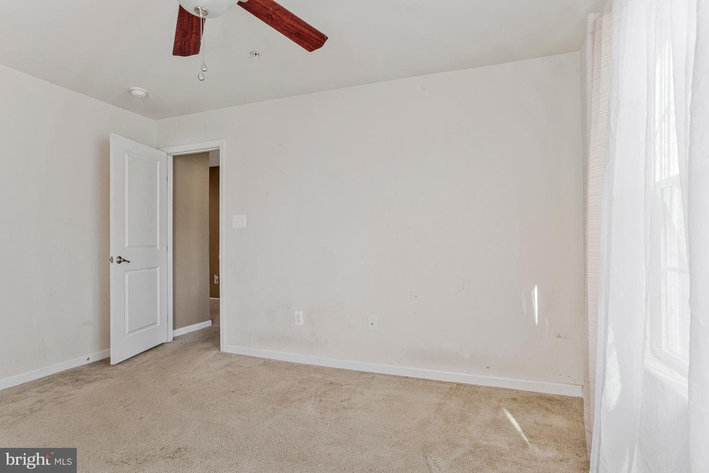 11762 Nationals Lane photo 47