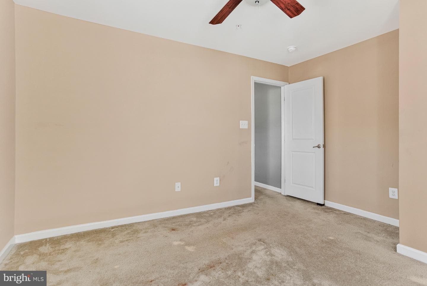 11762 Nationals Lane photo 50