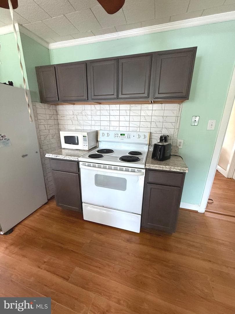 10475 Berry Road photo 6