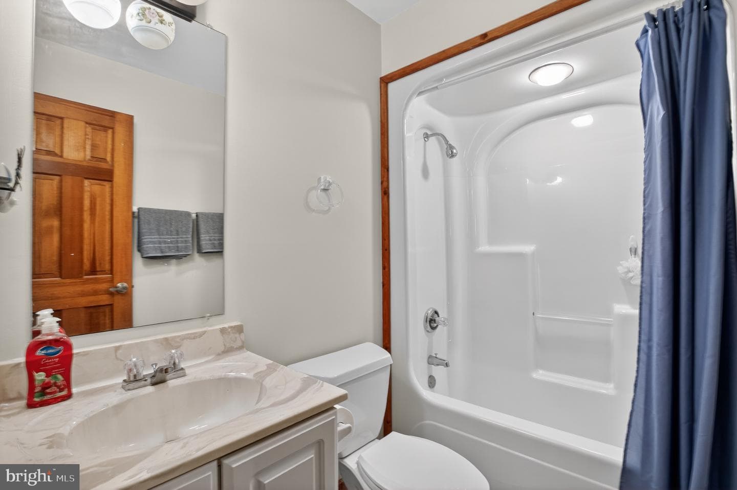 14575 Honeysuckle Way photo 10