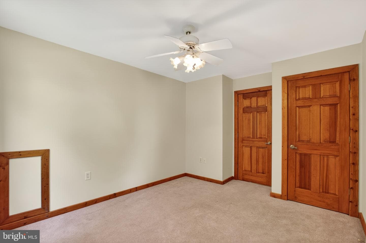 14575 Honeysuckle Way photo 27