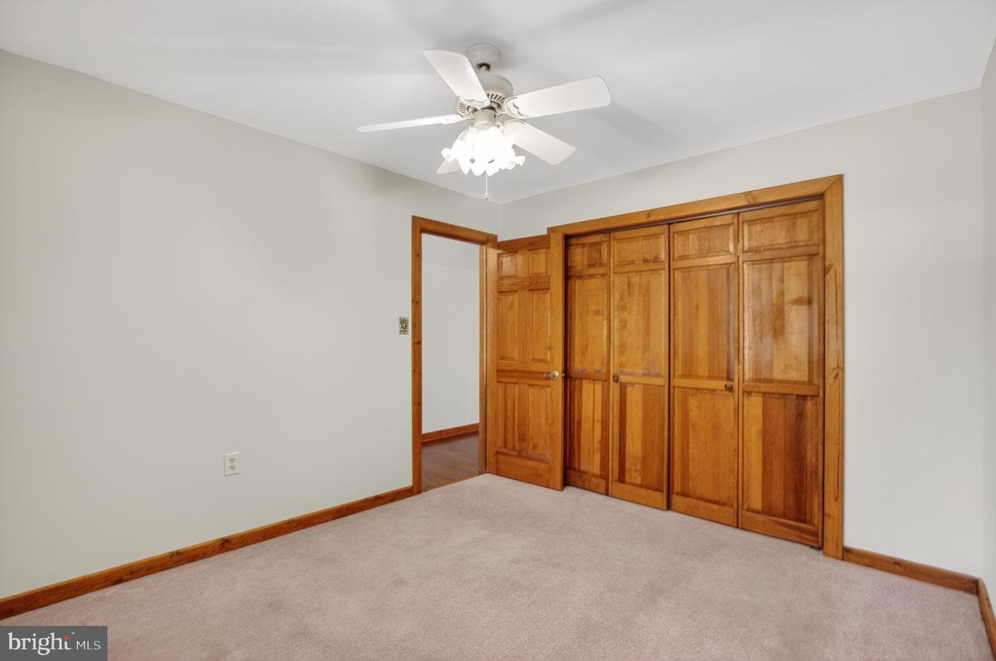 14575 Honeysuckle Way photo 28