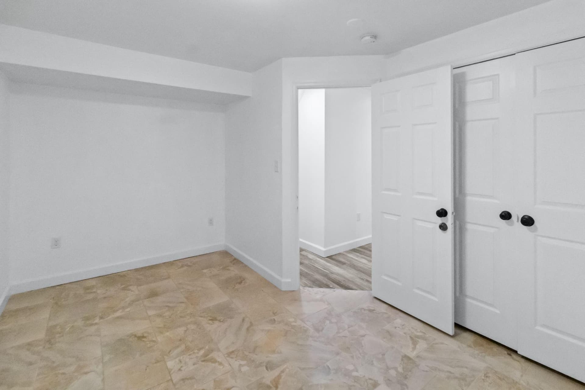 7753 Picadilly Court photo 18