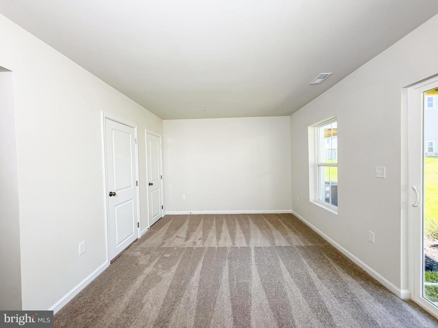 5615 Ludlow Place photo 12
