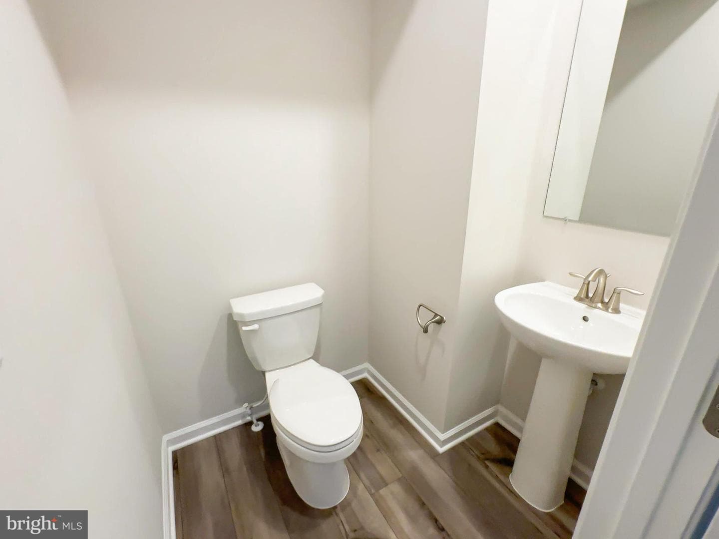 5615 Ludlow Place photo 9