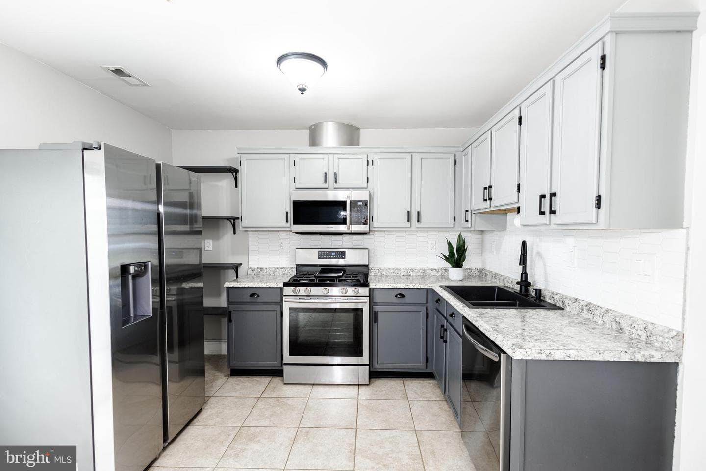 2473 Sagewood Court photo 3