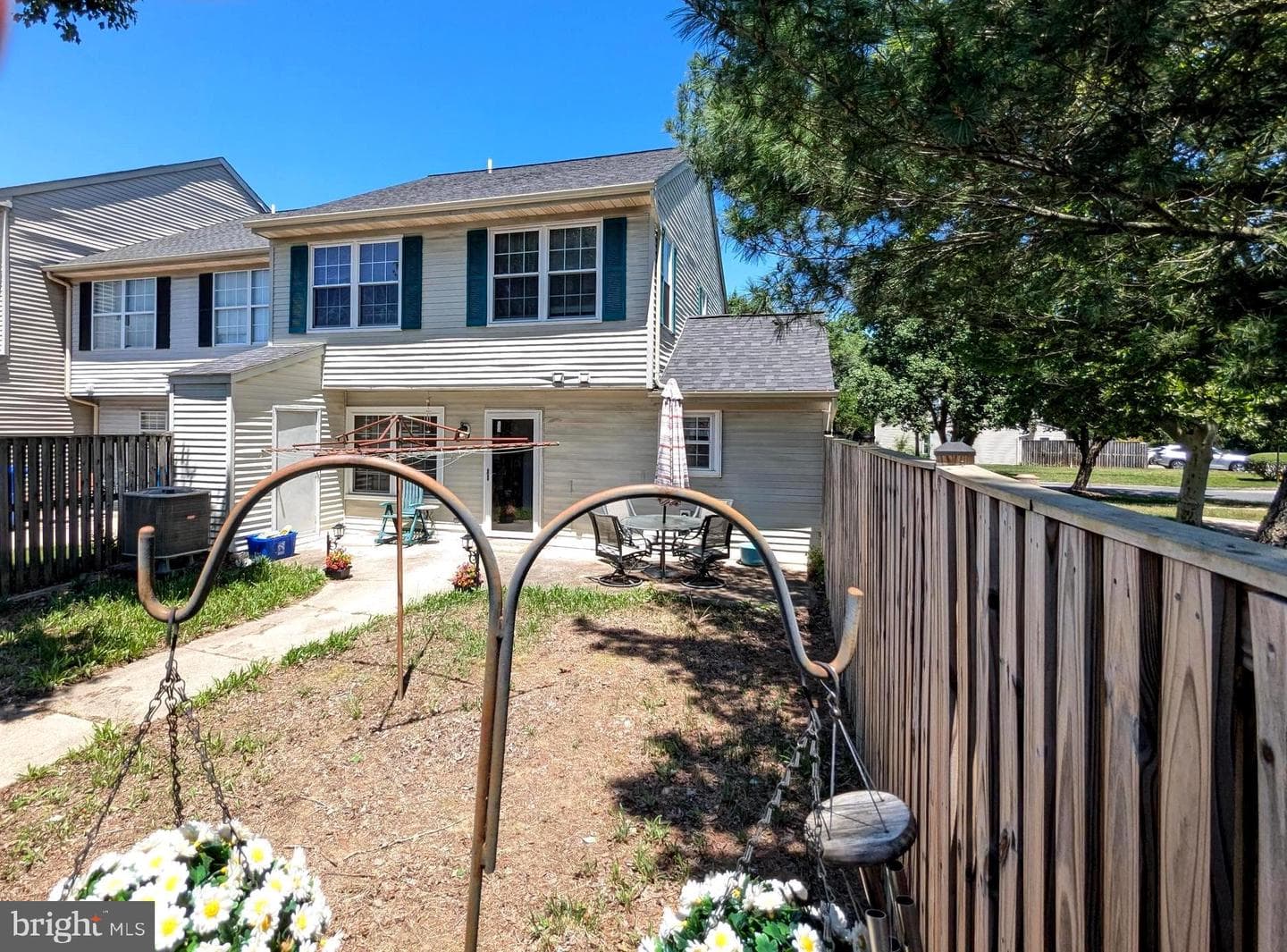 6089 Red Squirrel Place photo 2