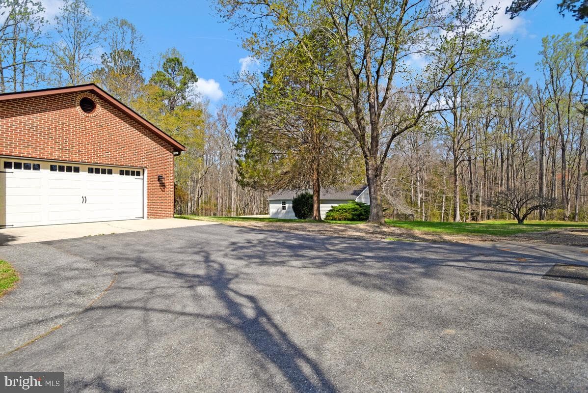 17082 Prince Frederick Road photo 35