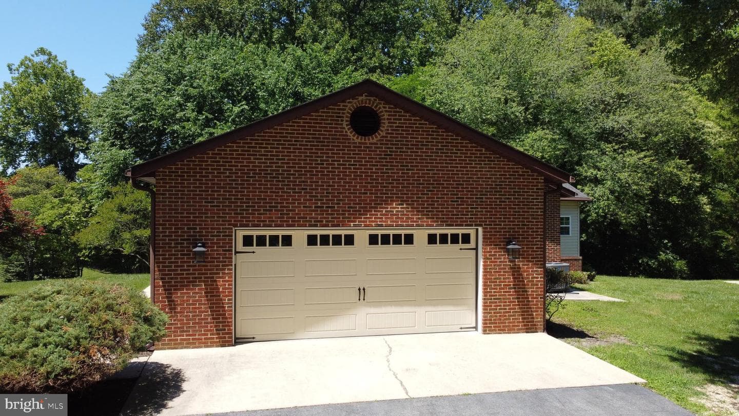 17082 Prince Frederick Road photo 42