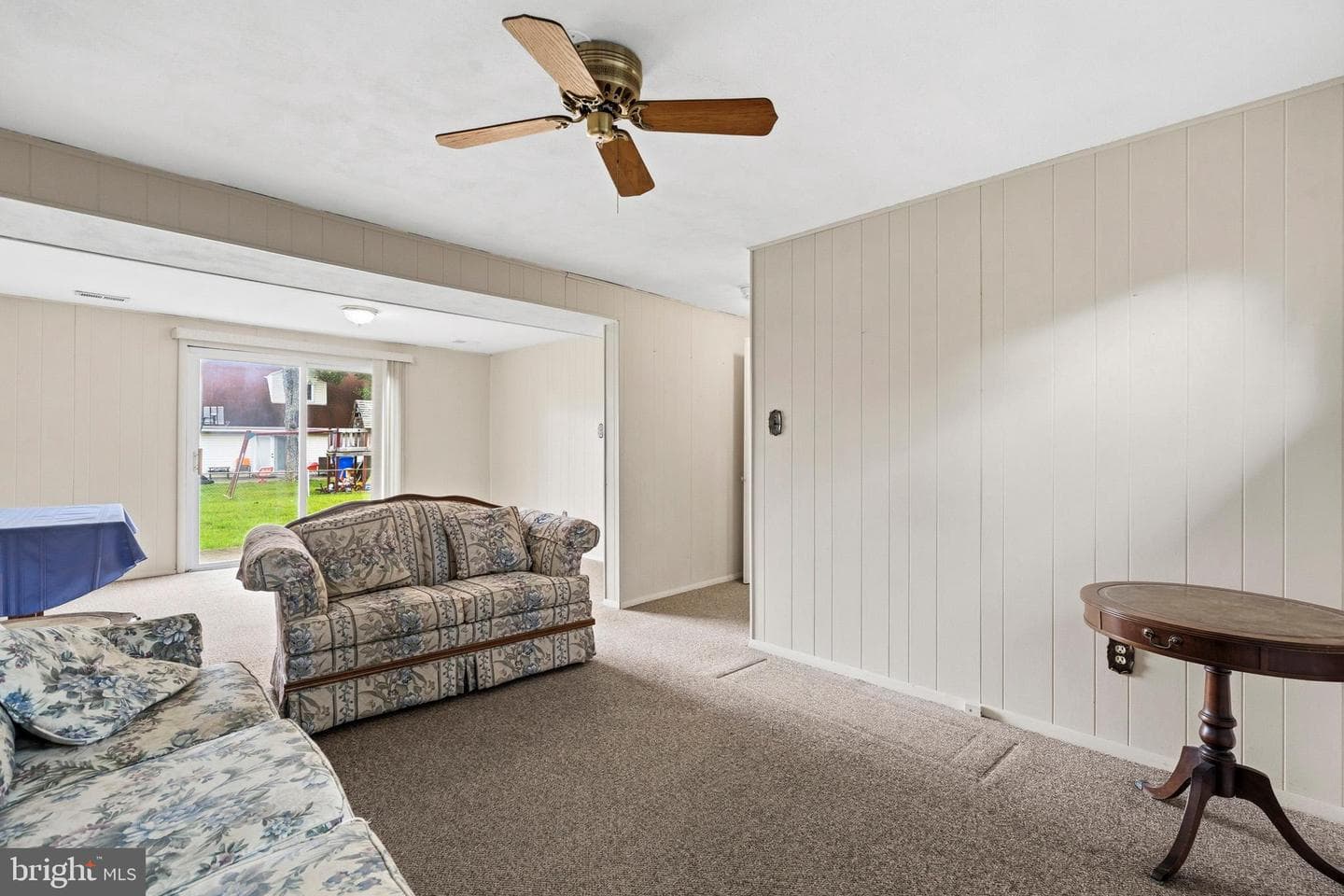215 Compton Road photo 22