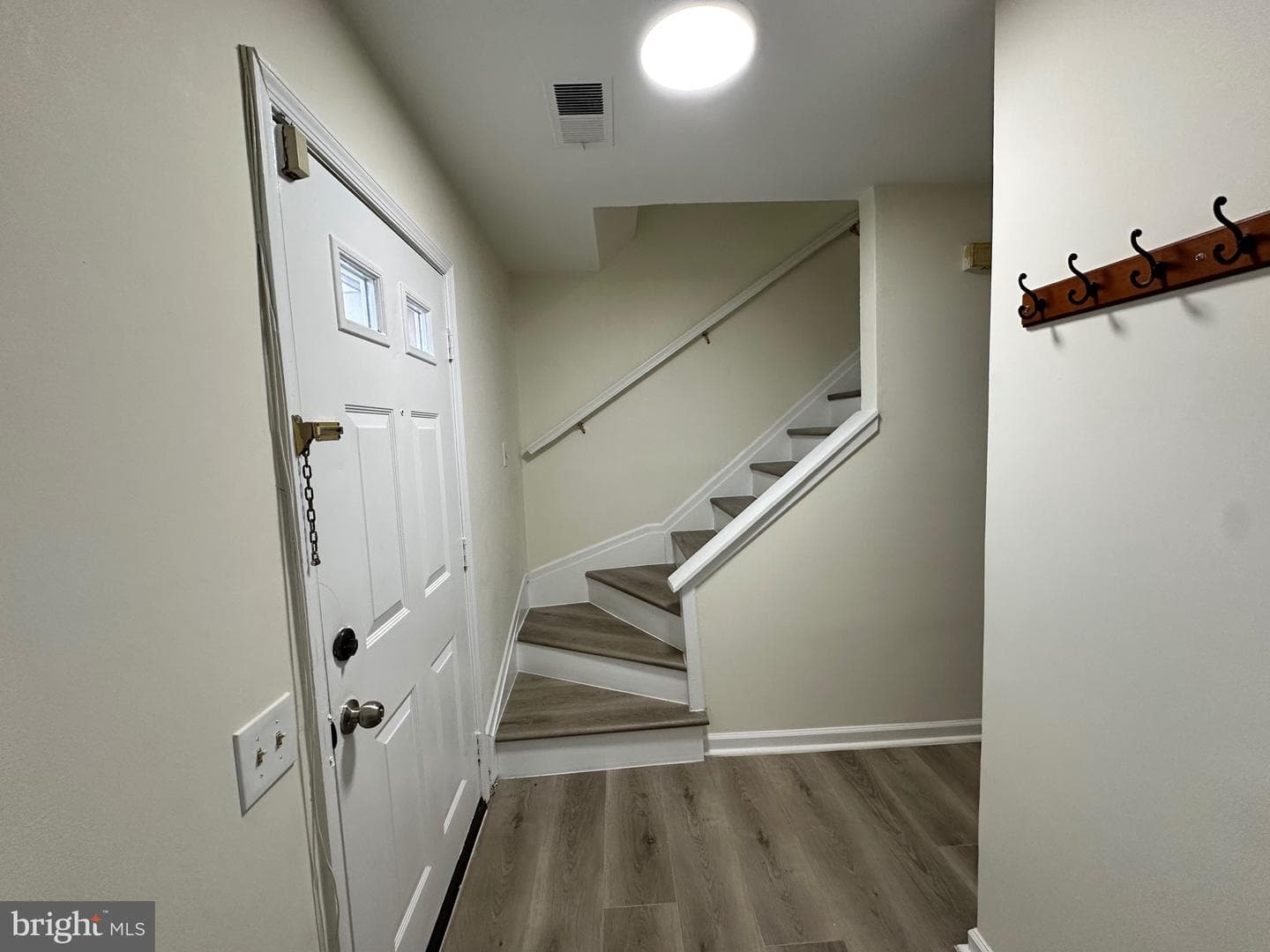 2761 Red Lion Place photo 3