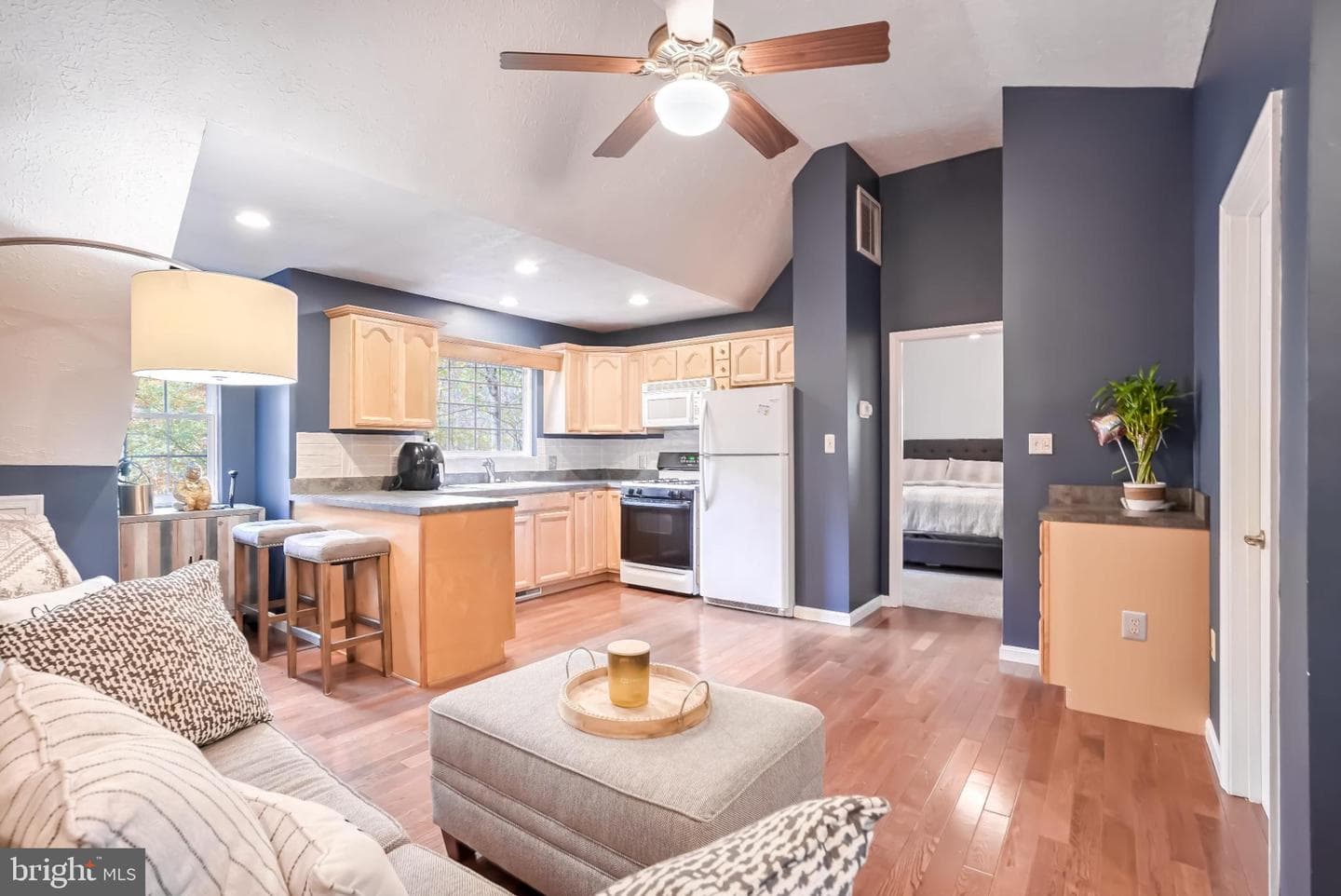 8535 Acoustic Lane photo 37