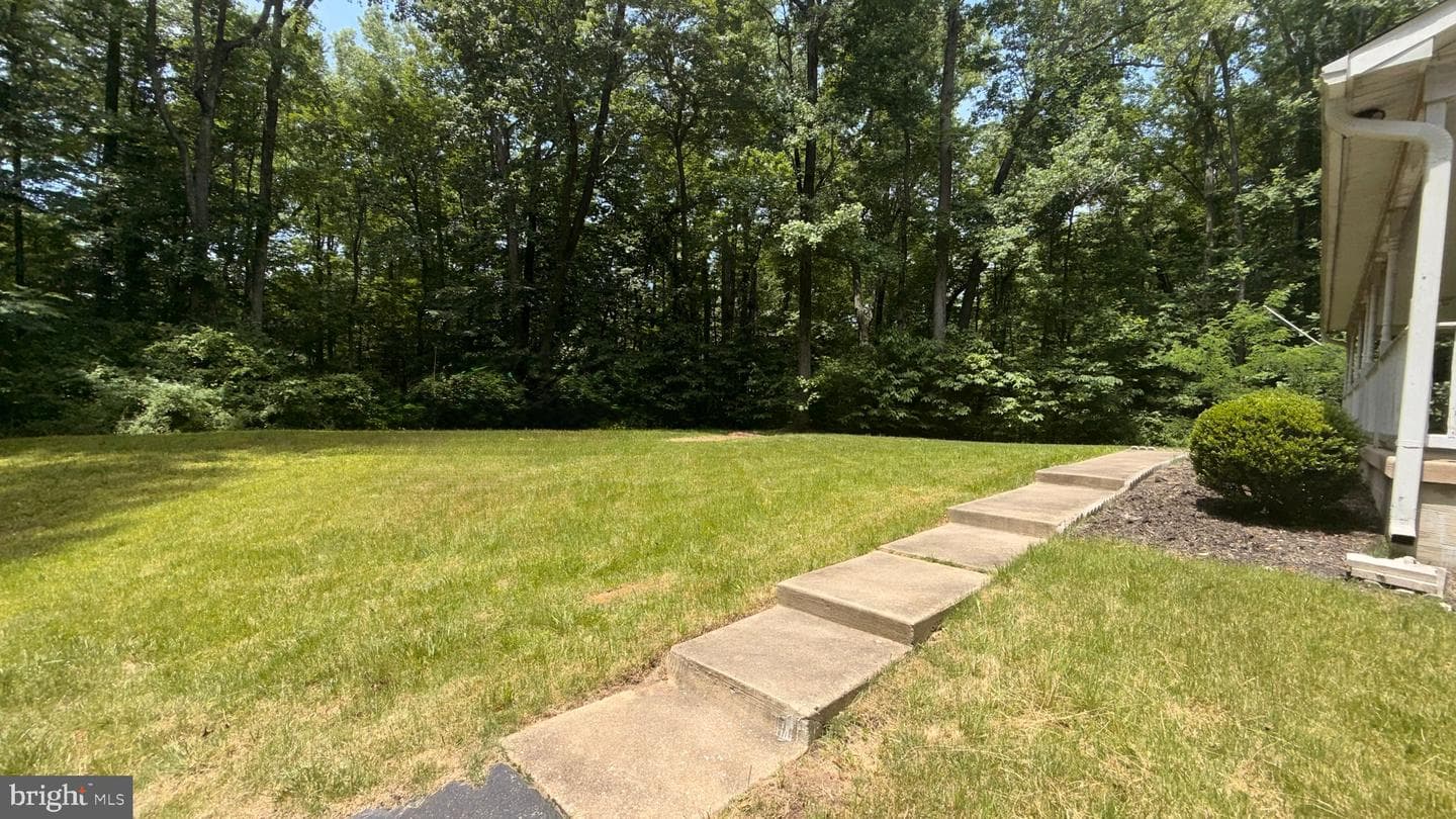 6380 Valley Road photo 10