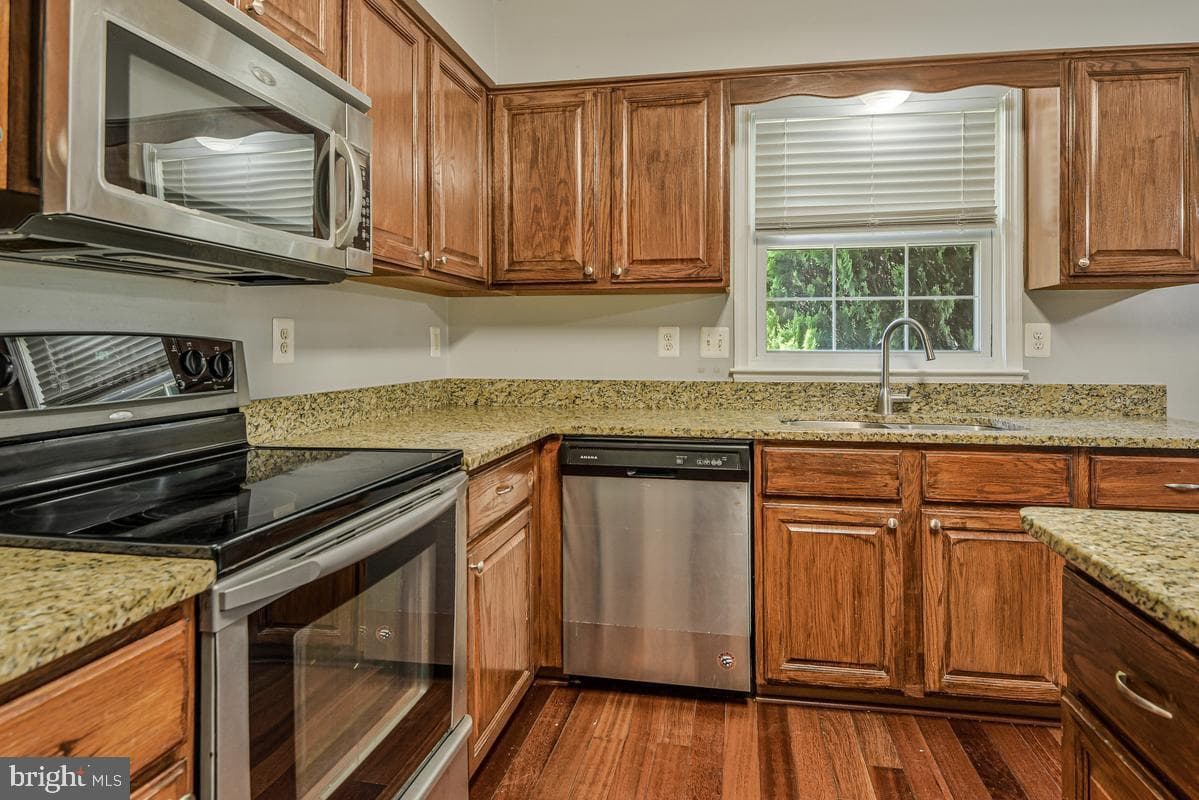 5503 Skipjack Court photo 17
